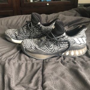 Andrew Wiggins Basketball shoe